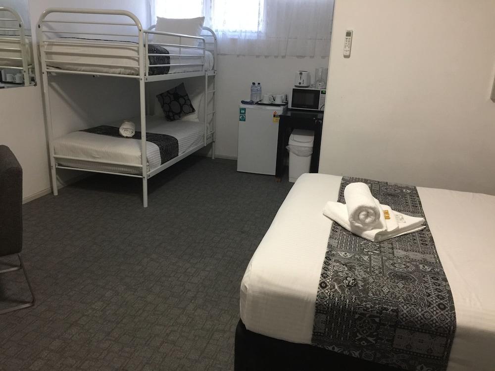 Surf Beach Motel Newcastle Bagian luar foto