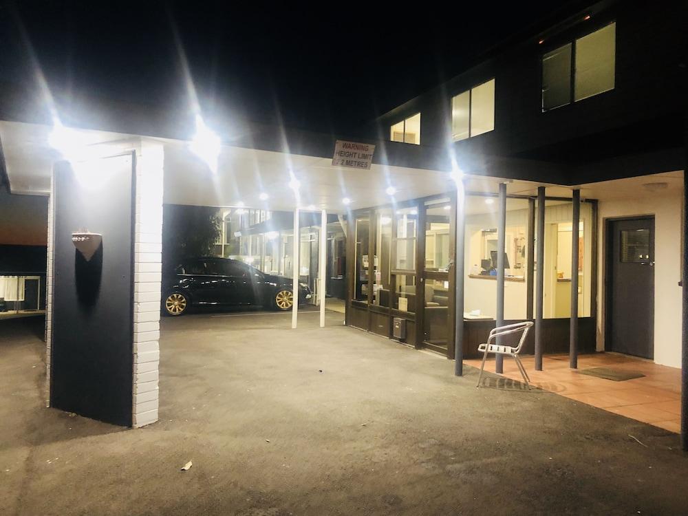 Surf Beach Motel Newcastle Bagian luar foto