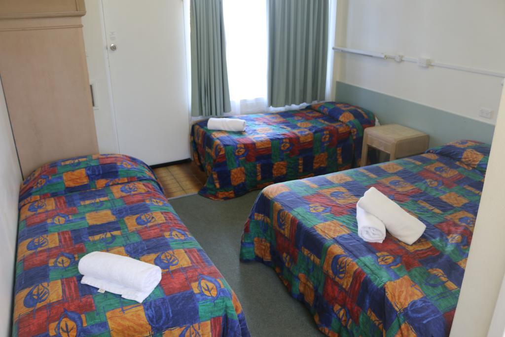 Surf Beach Motel Newcastle Bagian luar foto
