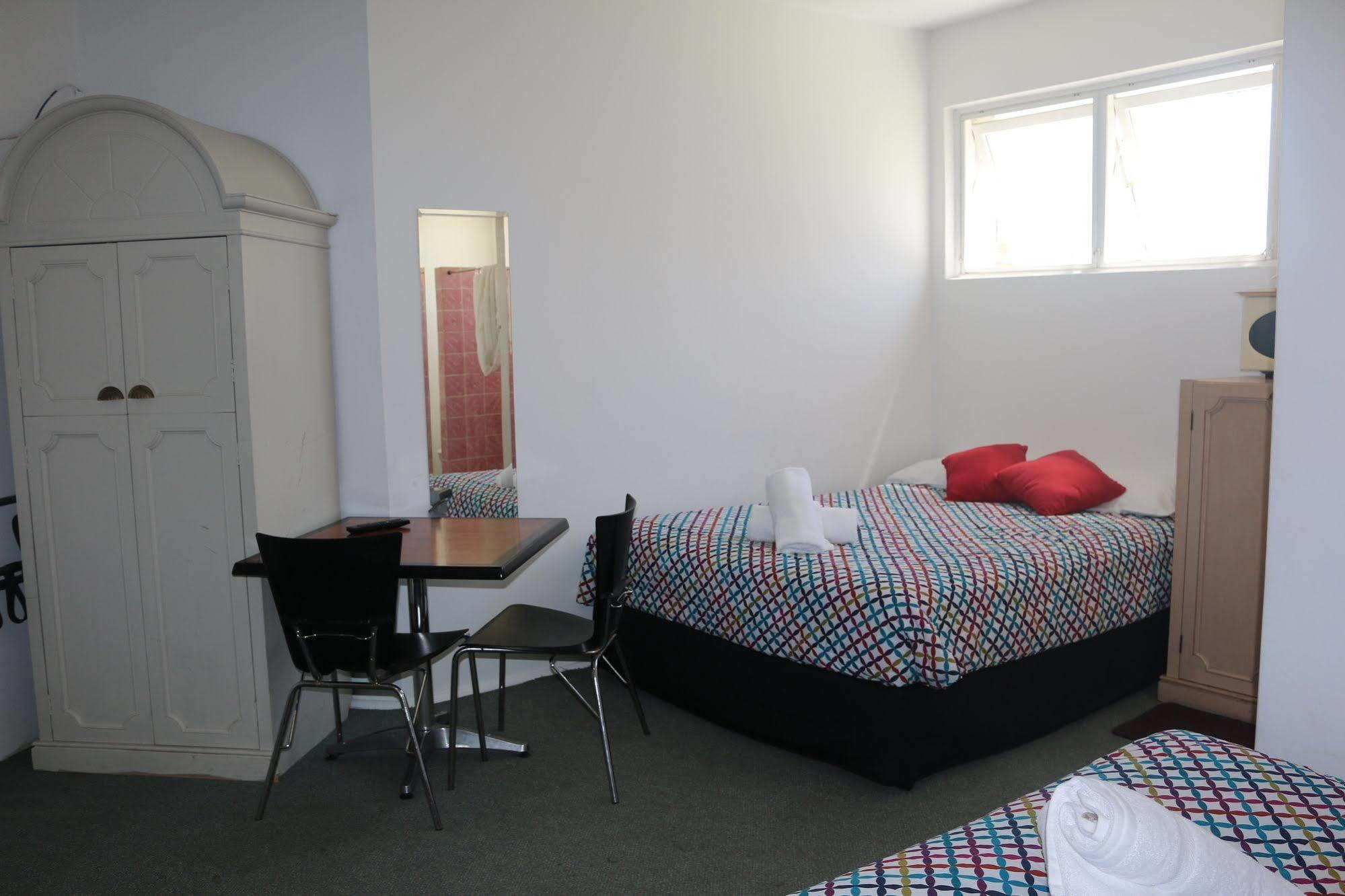 Surf Beach Motel Newcastle Bagian luar foto